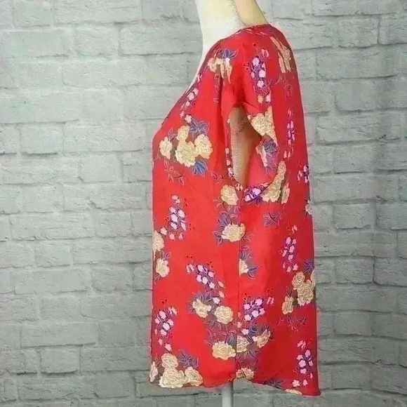 Pink Rose Floral Short Sleeve Blouse  Crew Neck - Picture 3 of 7